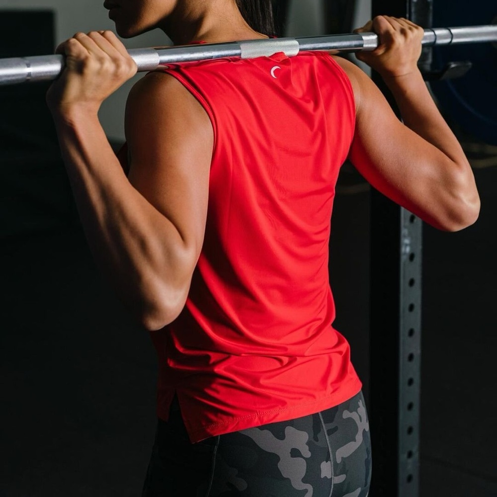 ♦️ Zyia Muscle Tank Side Slit ♦️